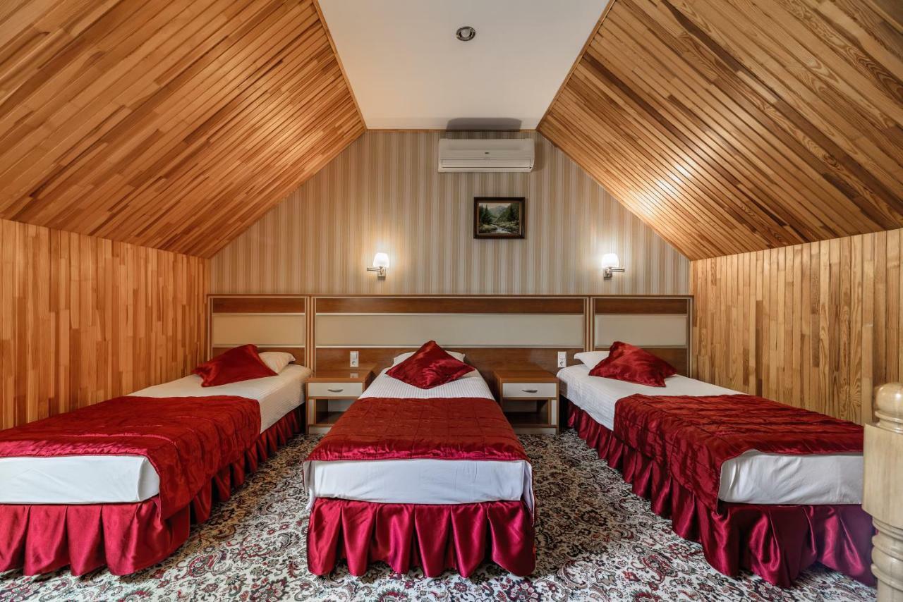 Status Hotel Malekhuv Luaran gambar